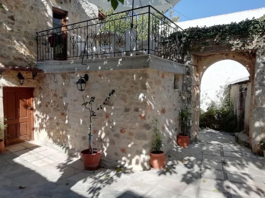Villa Sofita With Tzakouzi Maroulas Экстерьер фото